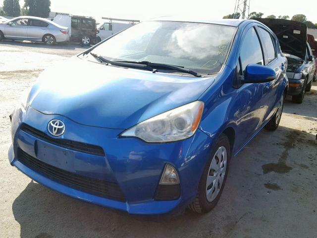 JTDKDTB35D1548372 - 2013 TOYOTA PRIUS C BLUE photo 2