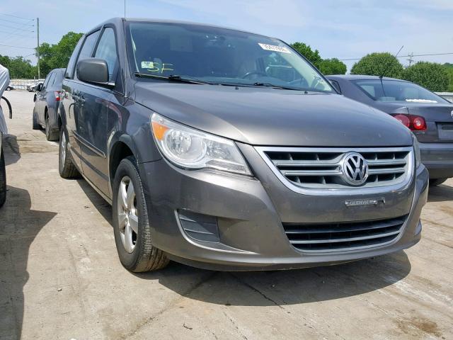 2V4RW3D11AR333458 - 2010 VOLKSWAGEN ROUTAN SE GRAY photo 1