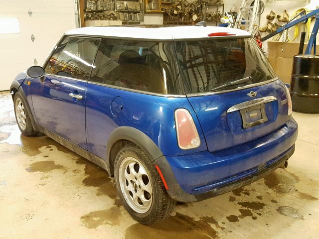 WMWRC335X5TJ70103 - 2005 MINI COOPER BLUE photo 3