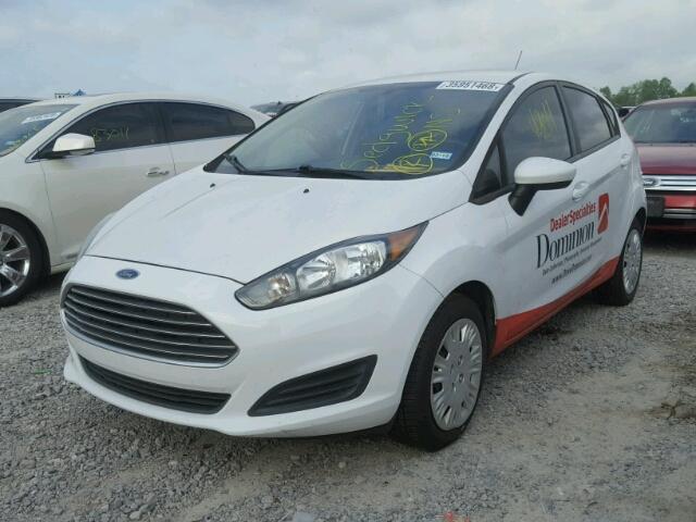 3FADP4TJ5FM110224 - 2015 FORD FIESTA S WHITE photo 2