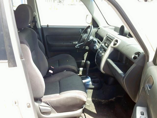 JTLKT324650221325 - 2005 TOYOTA SCION XB 白色 照片 5