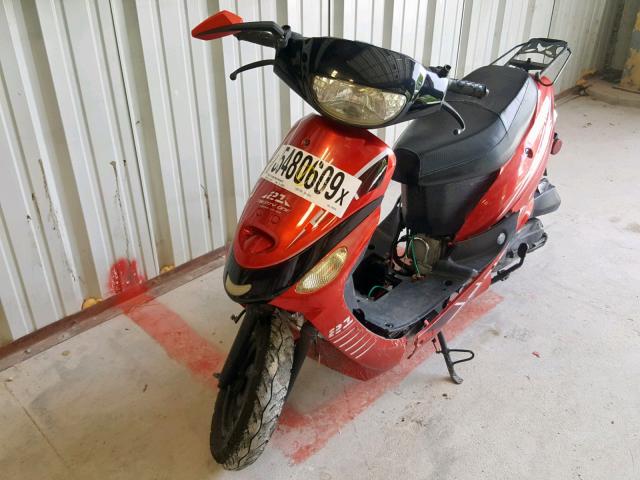 19NTEACB3G1050253 - 2016 TAOT SCOOTER RED photo 2