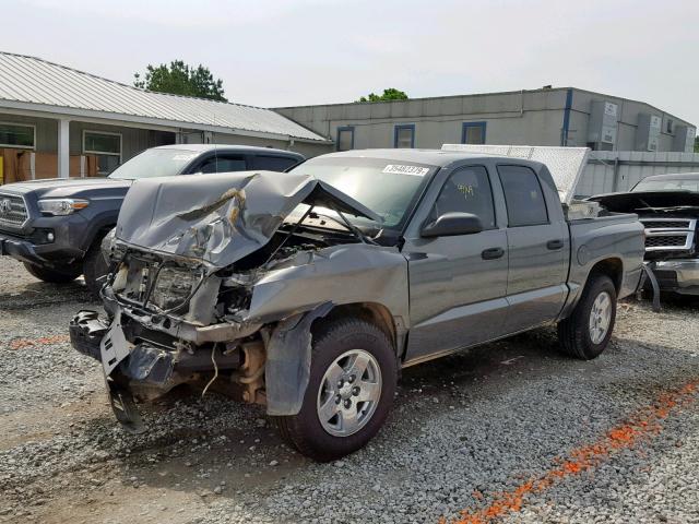 1D7HE48N05S337779 - 2005 DODGE DAKOTA QUA GRAY photo 2