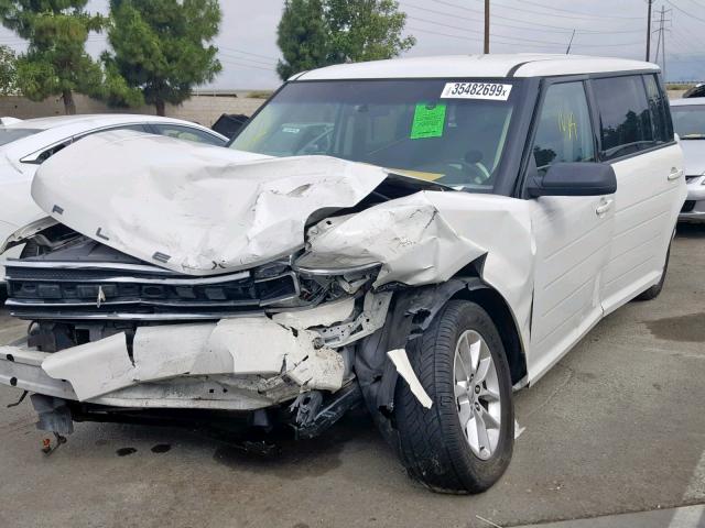 2FMGK5B86EBD13046 - 2014 FORD FLEX SE WHITE photo 2