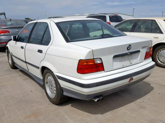 WBACB4326SFM22380 - 1995 BMW 325 I AUTO WHITE photo 3