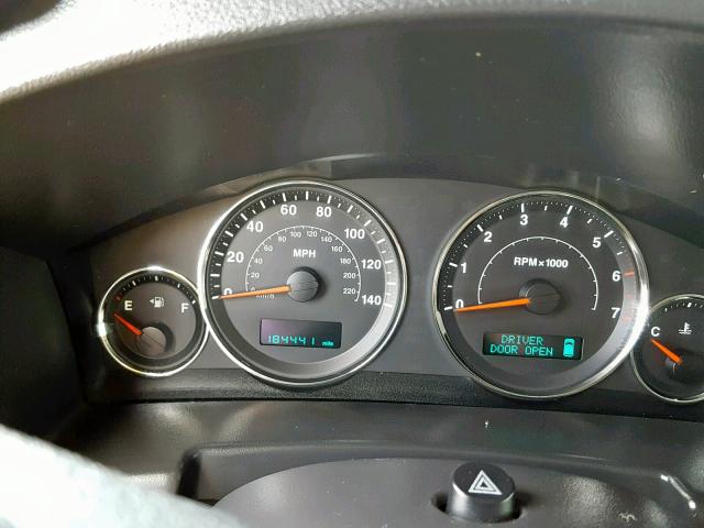 1J8HG58217C672104 - 2007 JEEP COMMANDER BLUE photo 8