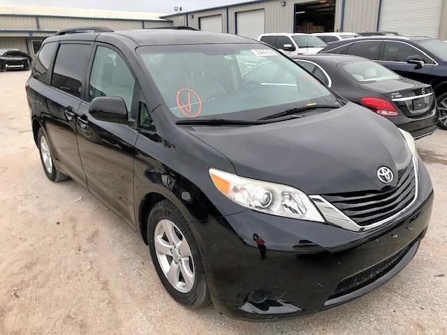 5TDKK3DC5GS749568 - 2016 TOYOTA SIENNA LE  photo 1