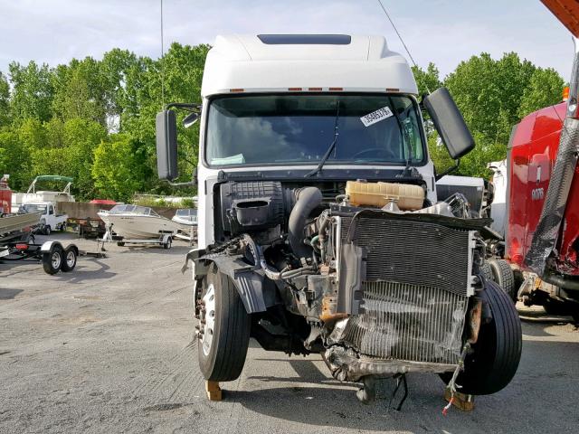 4V4NC9GH97N445402 - 2007 VOLVO VN VNL WHITE photo 9