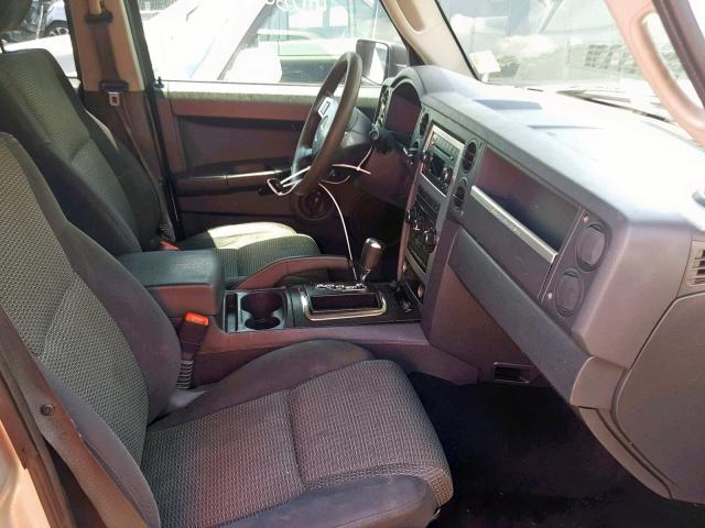 1J8HH48K78C180475 - 2008 JEEP COMMANDER GOLD photo 5