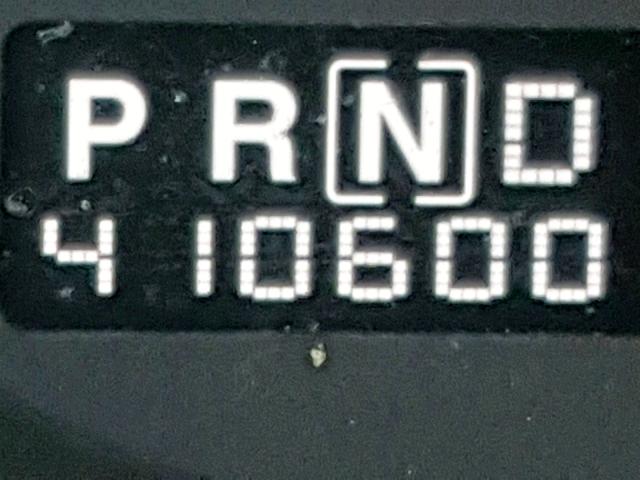 1J8HH48K78C180475 - 2008 JEEP COMMANDER GOLD photo 8