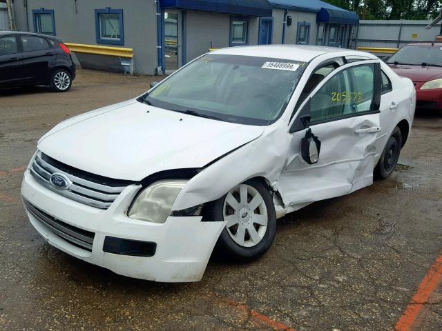 3FAHP06ZX7R108503 - 2007 FORD FUSION S WHITE photo 2