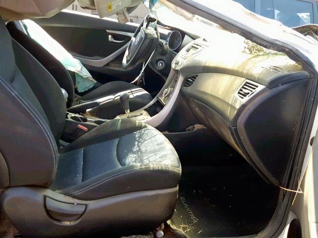 KMHDH6AE9DU010687 - 2013 HYUNDAI ELANTRA CO WHITE photo 5