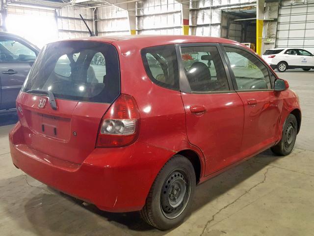 JHMGD384X8S067506 - 2008 HONDA FIT RED photo 4