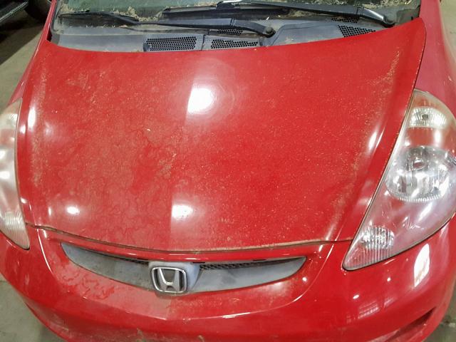 JHMGD384X8S067506 - 2008 HONDA FIT RED photo 7