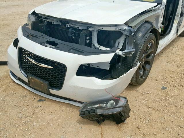 2C3CCABG4KH542371 - 2019 CHRYSLER 300 S WHITE photo 10