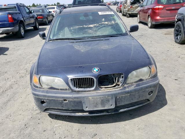 WBAAX13423PJ00226 - 2003 BMW 325 IT BLUE photo 9