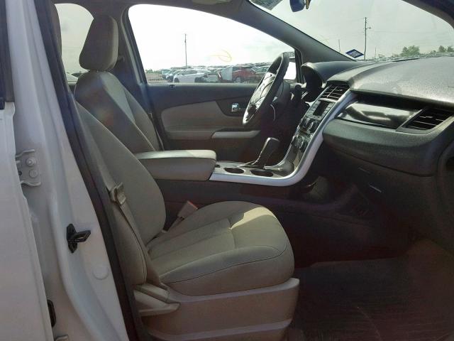 2FMDK3GCXCBA19201 - 2012 FORD EDGE SE WHITE photo 5