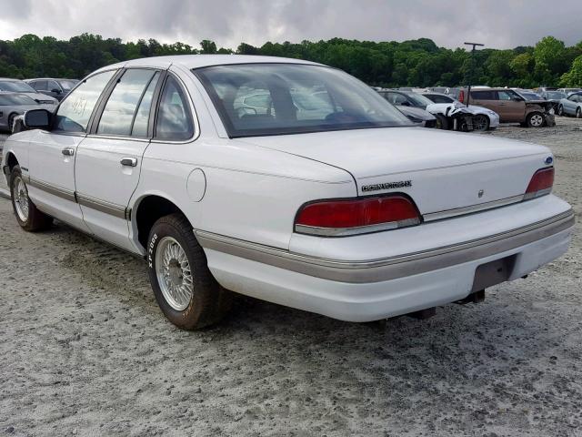 2FALP74W7NX253153 - 1992 FORD CROWN VICT WHITE photo 3