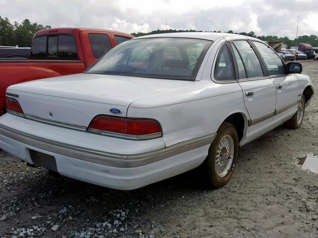 2FALP74W7NX253153 - 1992 FORD CROWN VICT WHITE photo 4