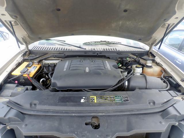 5LMFU27R74LJ28330 - 2004 LINCOLN NAVIGATOR 米色 照片 7