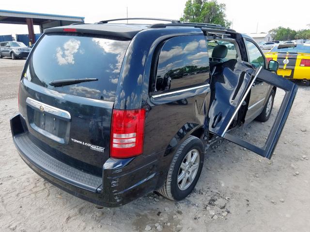 2A4RR5D1XAR104980 - 2010 CHRYSLER TOWN & COUNTRY TOURING  photo 4