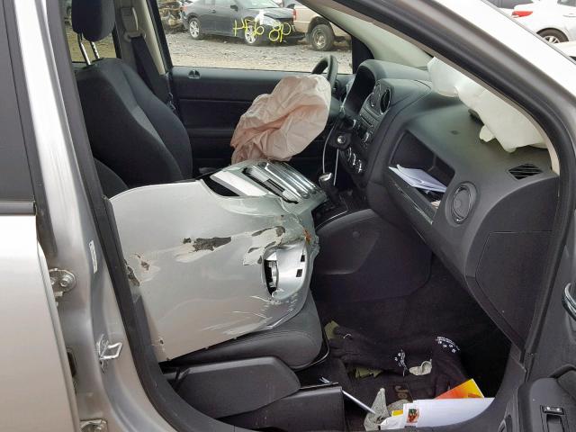 1C4NJDBB0DD140198 - 2013 JEEP COMPASS SP 银色 照片 5