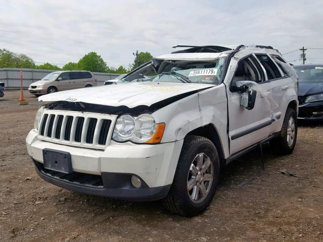 1J8GR48K18C220574 - 2008 JEEP GRAND CHER WHITE photo 2