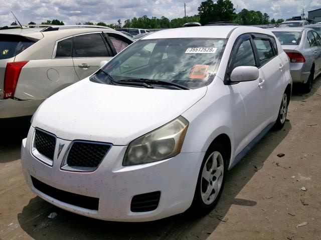 5Y2SP67879Z464074 - 2009 PONTIAC VIBE WHITE photo 2