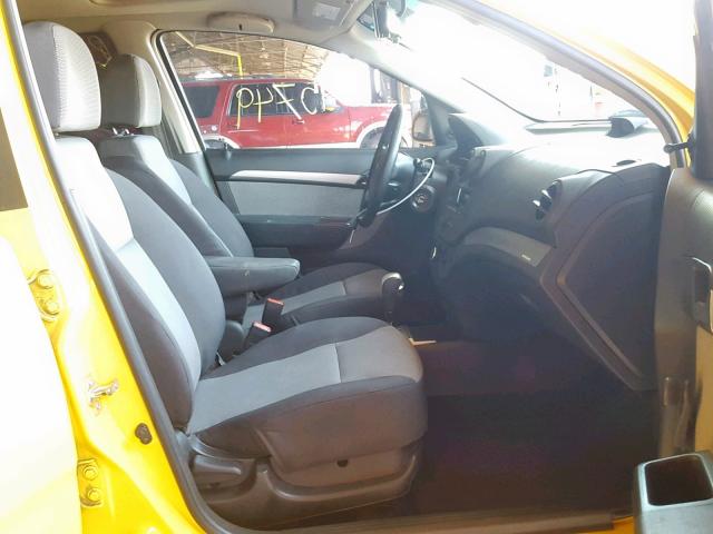 KL1TD66E59B680736 - 2009 CHEVROLET AVEO LS YELLOW photo 5