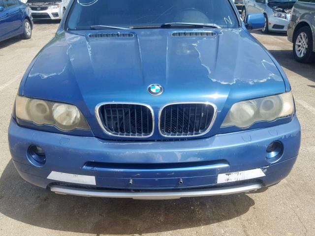 5UXFB33532LH34437 - 2002 BMW X5 4.4I BLUE photo 9