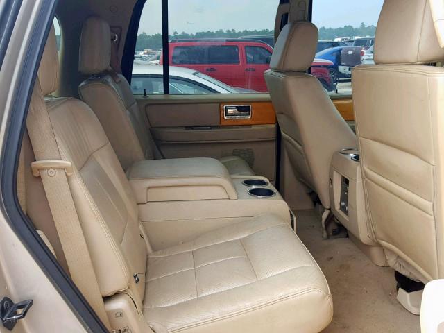5LMFU27588LJ10146 - 2008 LINCOLN NAVIGATOR 金色 照片 6