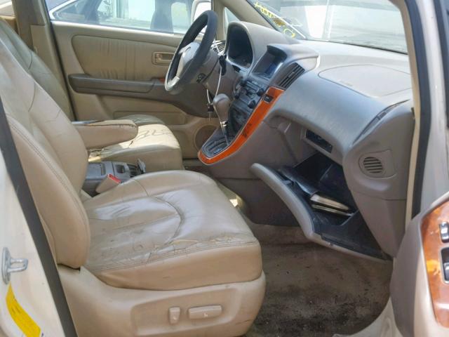 JT6HF10U5Y0100138 - 2000 LEXUS RX 300 WHITE photo 5