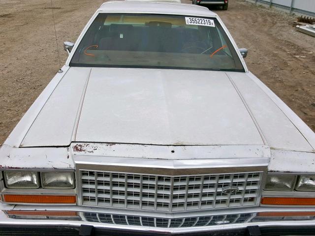 2FABP73F0HX127069 - 1987 FORD CROWN VICT WHITE photo 7