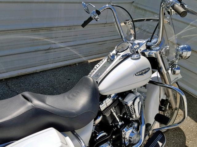 1HD1FRW194Y703660 - 2004 HARLEY-DAVIDSON FLHRCI WHITE photo 5