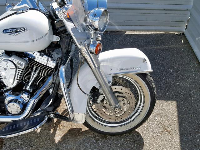 1HD1FRW194Y703660 - 2004 HARLEY-DAVIDSON FLHRCI WHITE photo 9