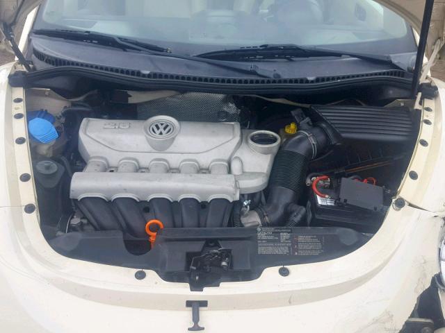 3VWPG31Y68M411957 - 2008 VOLKSWAGEN NEW BEETLE კრემისფერი ფოტო 7