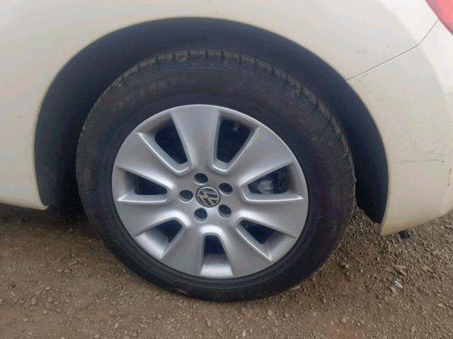3VWPG31Y68M411957 - 2008 VOLKSWAGEN NEW BEETLE კრემისფერი ფოტო 9