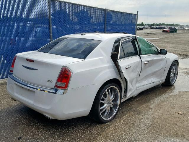 2C3CCACG1CH254064 - 2012 CHRYSLER 300 LIMITE WHITE photo 4