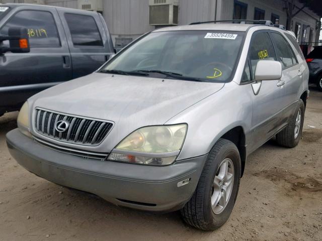 JTJHF10U120292039 - 2002 LEXUS RX 300 SILVER photo 2