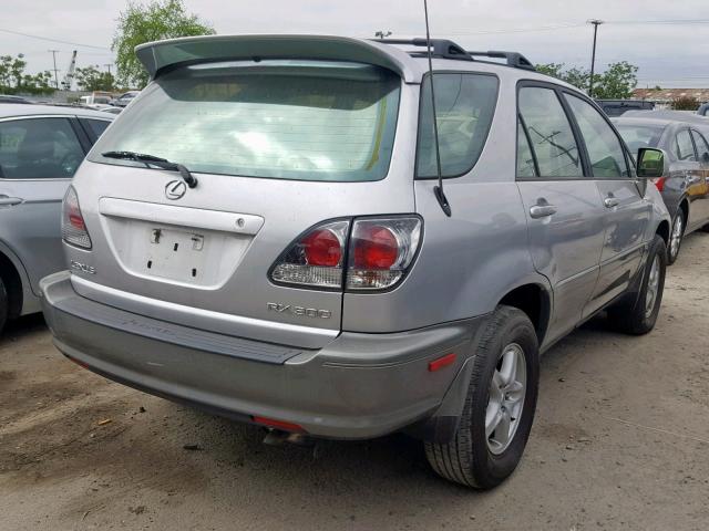 JTJHF10U120292039 - 2002 LEXUS RX 300 SILVER photo 4