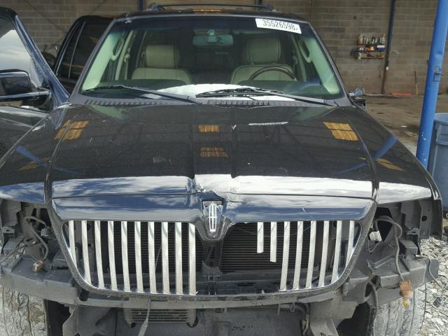 5LMFU27565LJ19312 - 2005 LINCOLN NAVIGATOR Қара фото 7