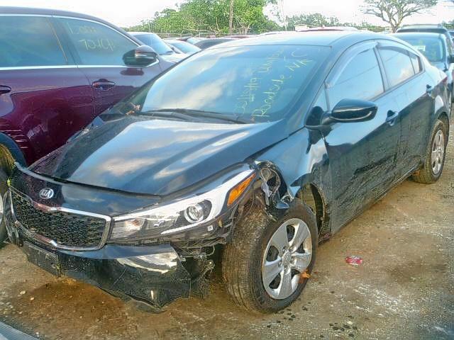 3KPFL4A78HE124931 - 2017 KIA FORTE LX BLACK photo 2