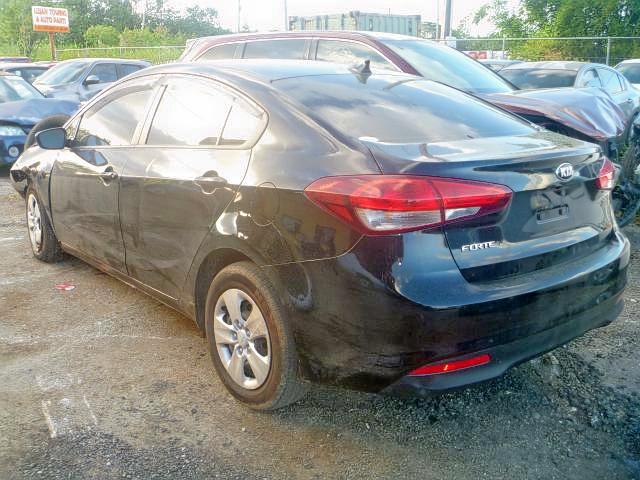 3KPFL4A78HE124931 - 2017 KIA FORTE LX BLACK photo 3