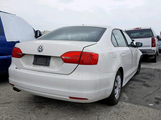 3VW2K7AJ5DM295857 - 2013 VOLKSWAGEN JETTA BASE WHITE photo 4