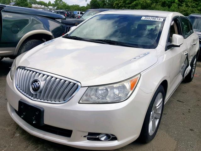 1G4GC5EC5BF395939 - 2011 BUICK LACROSSE C WHITE photo 2