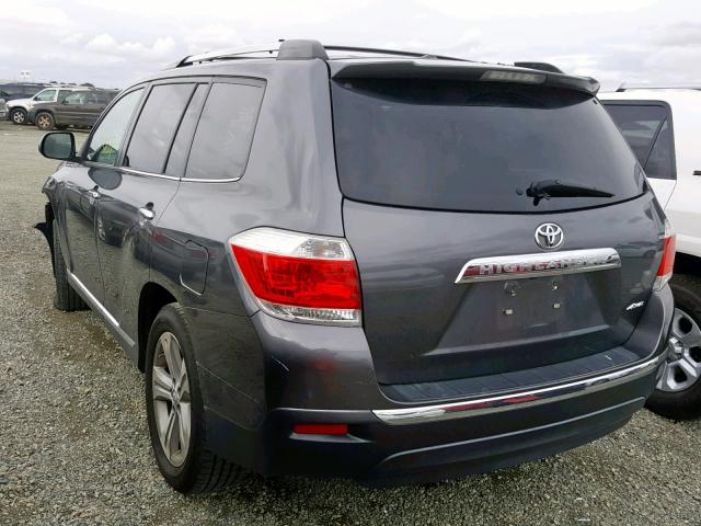 5TDDK3EH4DS245964 - 2013 TOYOTA HIGHLANDER GRAY photo 3