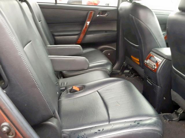 5TDDK3EH4DS245964 - 2013 TOYOTA HIGHLANDER GRAY photo 6