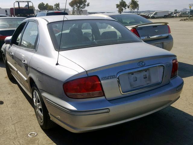 KMHWF25S95A175228 - 2005 HYUNDAI SONATA GL SILVER photo 3