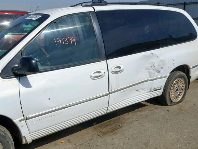 1C4GP64L2VB363915 - 1997 CHRYSLER TOWN & COU WHITE photo 9