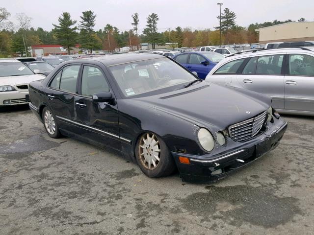 WDBJF65J7YB094674 - 2000 MERCEDES-BENZ E 320 BLACK photo 1